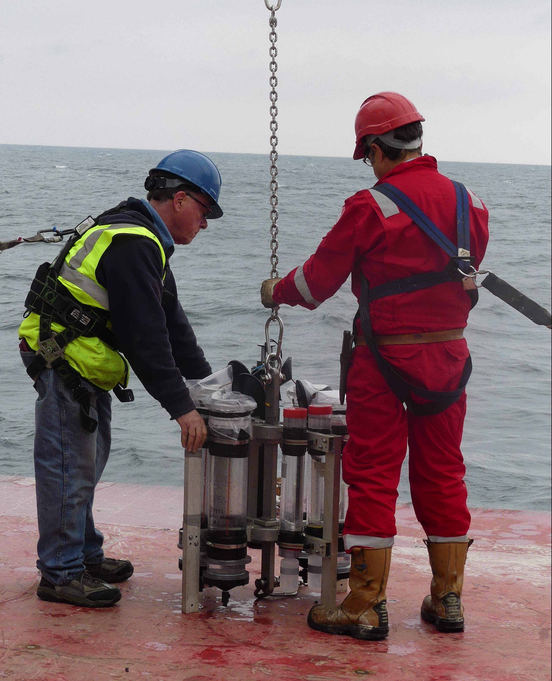 Steve Pike (left) preparing the STT.